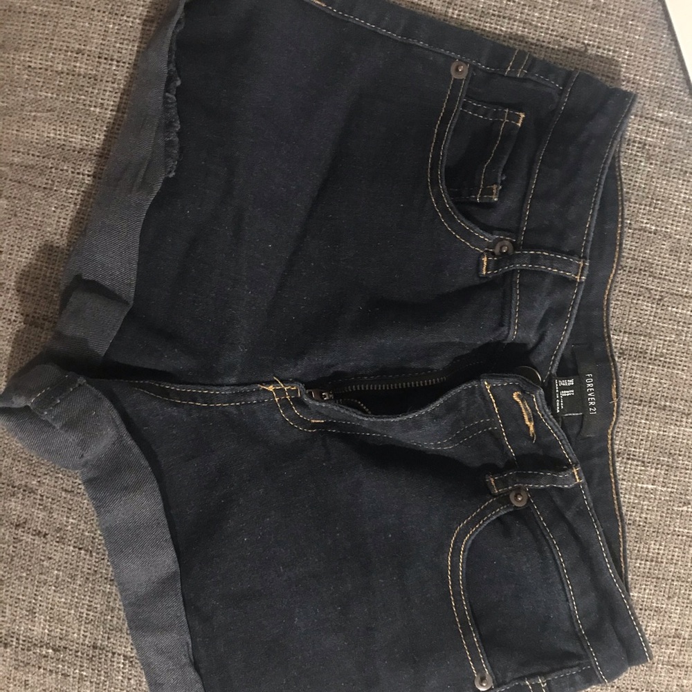 Short pants